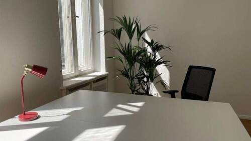 Die gesamte Einheit - Privates Büro - 