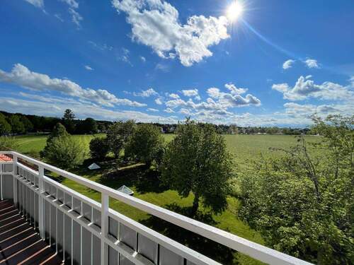 Blick ins Grüne - 2 Zimmer Etagenwohnung in Grünwald