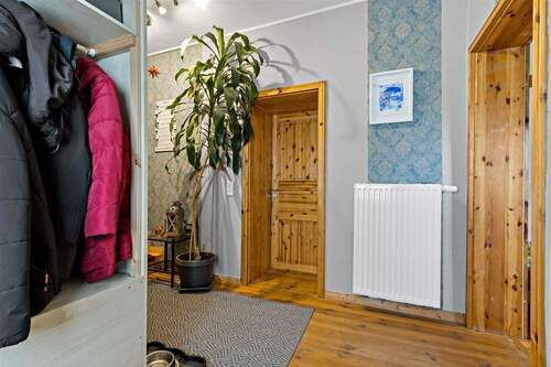 Eingangsbereich - 5 Zimmer Einfamilienhaus in Salzatal