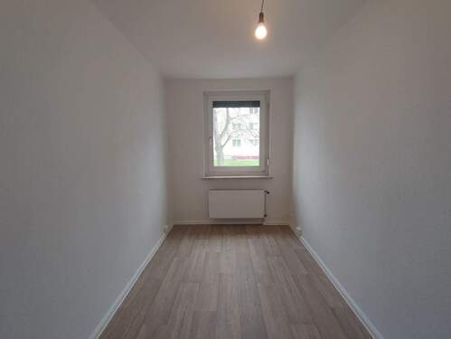 Kinderzimmer (Referenz) - 6 Zimmer Etagenwohnung in Merseburg