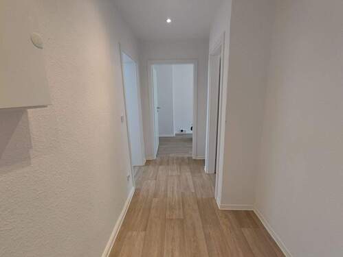 Flurbereich (Referenz) - Etagenwohnung mit 116,00 m&sup2; in Merseburg zur Miete