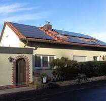 Wertheim-Hofgarten: sehr gepflegtes Wohnhaus mit drei Wohnungen