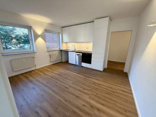 Wohnküche - 3 Zimmer Etagenwohnung zur Miete in Hamburg