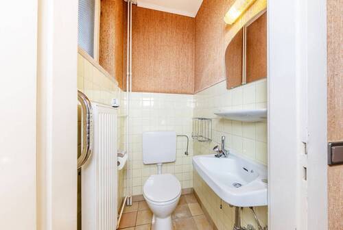 Kleines, feines Gäste-WC - Einfamilienhaus mit 121,00 m&sup2; in Oststeinbek zum Kaufen