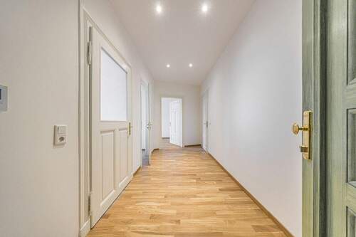 Eingangsbereich / Flur - 