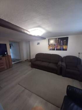 IMG-20260309-WA0045.jpg - Freistehendes Einfamilienhaus mit Scheune in Gädheim