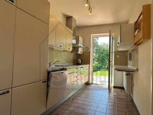 Küche - 8 Zimmer Einfamilienhaus zum Kaufen in Weener