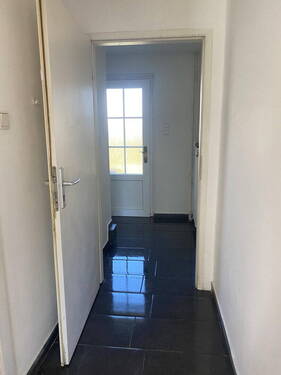 Eingang / Flur - 4 Zimmer Reihenmittelhaus zum Kaufen in Hamburg