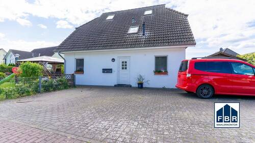 Vor dem Objekt - Mehrfamilienhaus, Wohnhaus mit 140,20 m² in Dümmer zum Kaufen