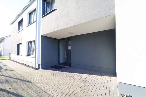 Hauseingang - 3 Zimmer Terrassenwohnung in Swisttal