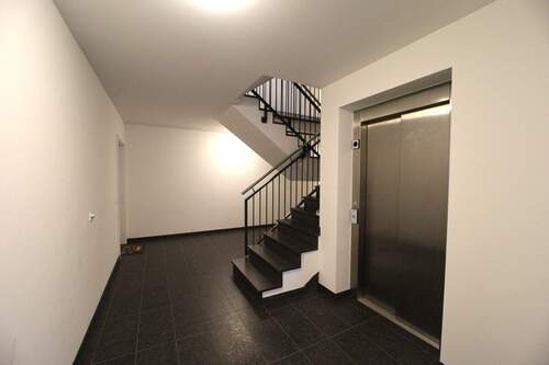 Hausflur - Terrassenwohnung mit 86,70 m&sup2; in Swisttal zum Kaufen