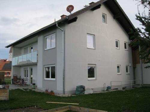 IMG_1946.JPG - Sonnig-helle 3-Zimmer Whg. im OG mit Gartenanteil, freier Blick ins Grüne; Bitte nur Email Anfragen!