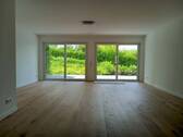 Wohn-/Esszimmer - 