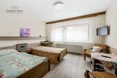 EG: Zimmer 1 - Hotel, Pension, Gasthof in Brackenheim / Haberschlacht zum Kaufen