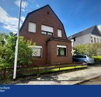 Charmantes Zweifamilienhaus mit Ausbau und Dachterrasse! - Delmenhorst Mitte