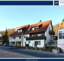 Helle Dachgeschosswohnung mit traumhaftem Blick ins Grüne - Rügland