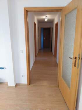 von Küche Richtung Eingang - 