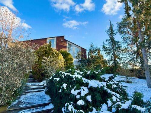 Ansicht Bestandsobjekt Eingan West - Grundstück in Fürth