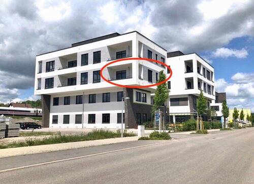 Ansicht Gebäude - Moderne 2-Zimmer-Wohnung mit Balkon - sofort bezugsfrei