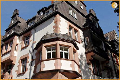 Totale - Axel Meisen Immobilien: Eklektische Krone der Dachgeschoss-Schöpfung