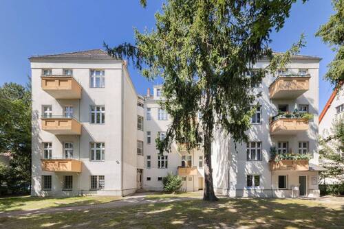Außenansicht Gründerzeitbau - 2 Zimmer Etagenwohnung zum Kaufen in Berlin