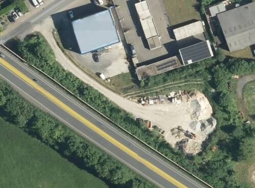 Luft - Gewerbegrundstück mit der Möglichkeit einer Betriebswohnung