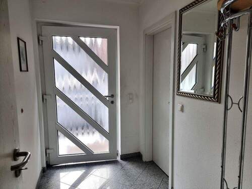 Eingangstür - 3 Zimmer Terrassenwohnung in Baesweiler