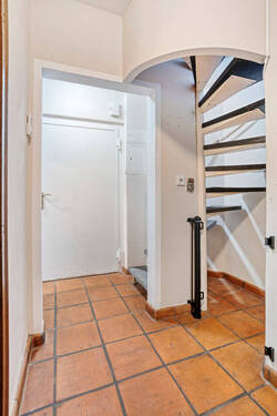 Haus_28_Treppenaufgang_OG - 