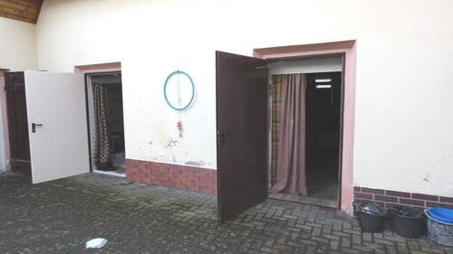 Nebengebäude - Werkstatt, Heizöllager, Sommerküche - 