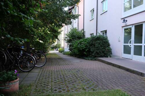 Objektansicht - Hauseingang - 