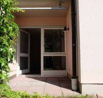 * 2-RWE mit kleinem Garten * Laminat * BadWanne * KücheFenster * TG-Stellplatz möglich * - Leipzig Großzschocher