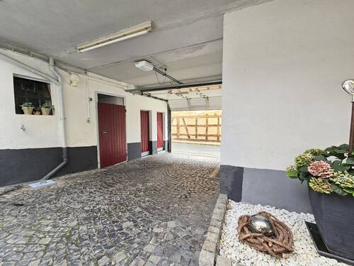 Blick aus dem Hof - 