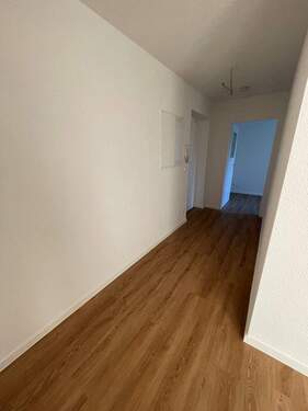 Flur 2.jpg - 3 Zimmer Etagenwohnung zur Miete in Nürnberg
