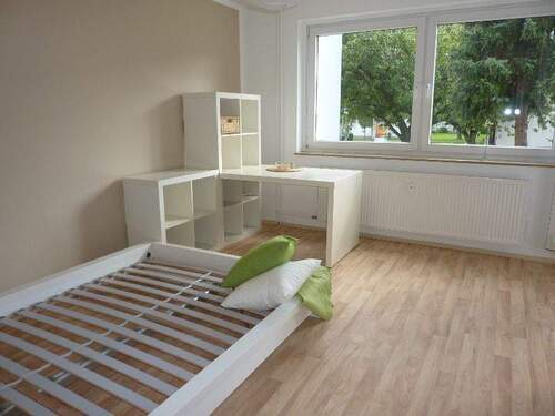 Zimmer - Etagenwohnung mit 16,00 m² in Bielefeld zur Miete