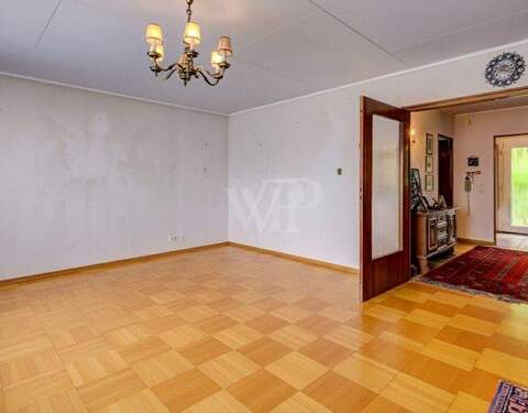 Wohnbereich (unmöbliert) - 7 Zimmer Einfamilienhaus zum Kaufen in Glashütten / Schloßborn