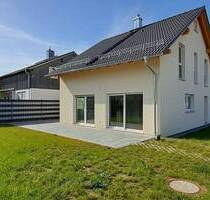 Neubau Einfamilienhaus in EEK A+ in begehrter Lage von Waldkraiburg Mitte !