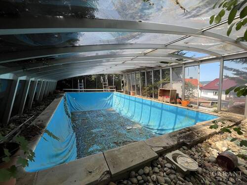 Pool 1 - 