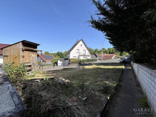 Blick Richtung Straße - 
