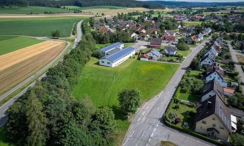 Großes Grundstück - 