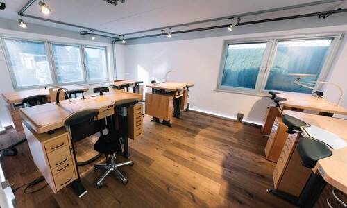Showroom - 