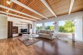 Wohnbereich mit Naturkulisse - 6 Zimmer Bungalow zum Kaufen in Schmitten / Seelenberg