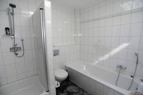 Wohnung Dusch- und Wannebad Wohnung - 