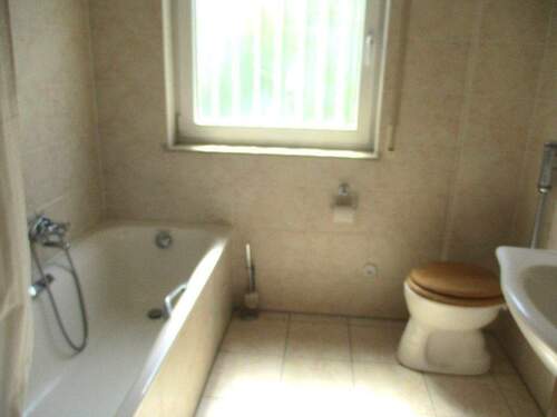 Bad - WC 1.JPG - 