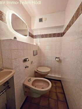 WC mit Bidet und Waschbecken - 