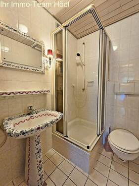 2.Bad innenliegend mit Dusche - 