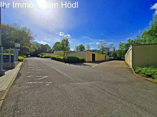 Zufahrt zur Garage - 