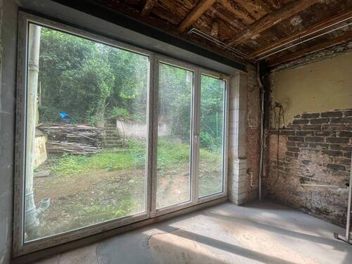 Entkernte EG-Wohnung - 