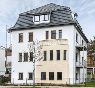 Gebäude von vorn - Etagenwohnung mit 39,00 m&sup2; in Berlin zum Kaufen