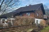Außen - 8 Zimmer Einfamilienhaus in Gangkofen