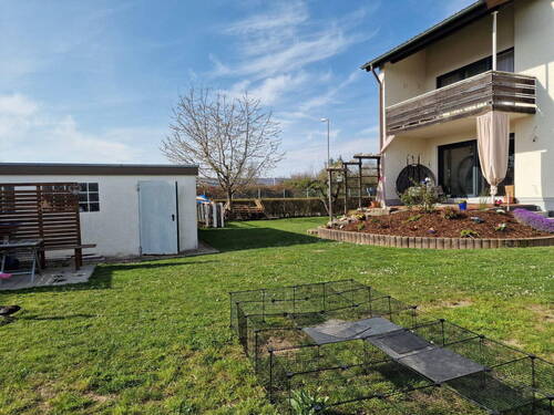 Blickrichtung Garage - 1 Zimmer Mehrfamilienhaus, Wohnhaus zum Kaufen in Riedlingen